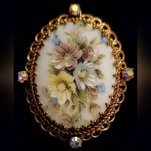 Vintage West Germany Hand Painted Floral Porcelain Cameo & AB Rhinestone Brooch - Picture 1 of 6